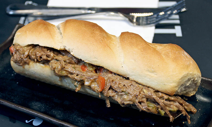 Sandwich Planchadito de mechada - Pan Len - MUT