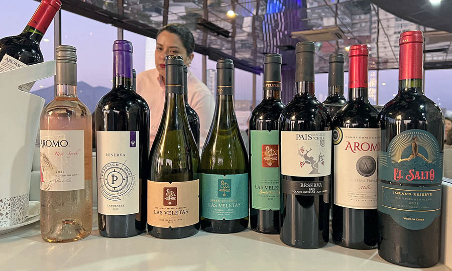 Algunos de los vinos probados en la cena