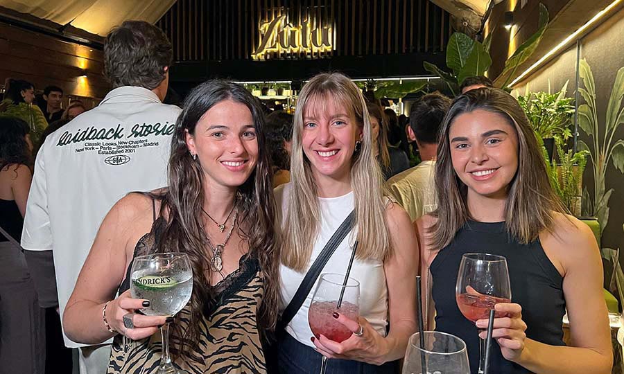 Fotos de la inauguracin del Bar Zulu en Av. Alonso de Cordova