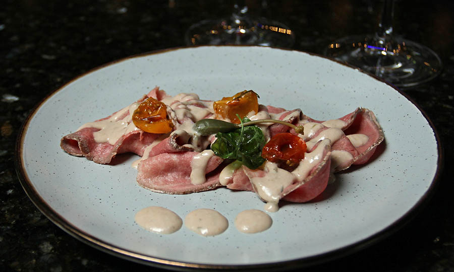 3 Tiempo Nicols Saavedra, Capri Vitel ton