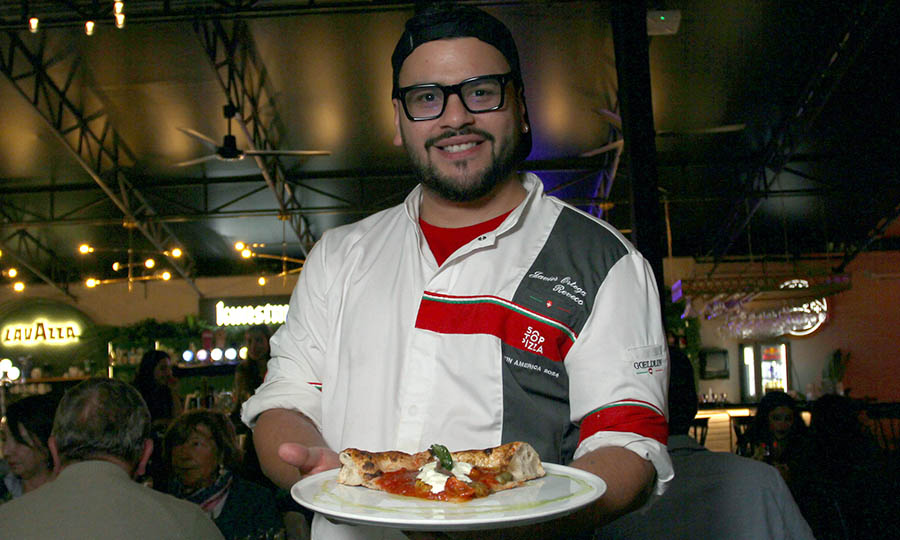 4 Tiempo Javier Ortega, 400 pizzera Pizza Marinara del Chef