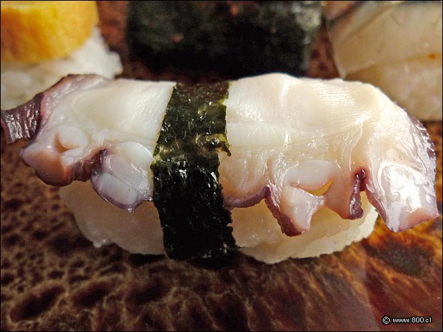 Niguiri de Pulpo del restaurante Sushi Matsu - Sushi Matsu