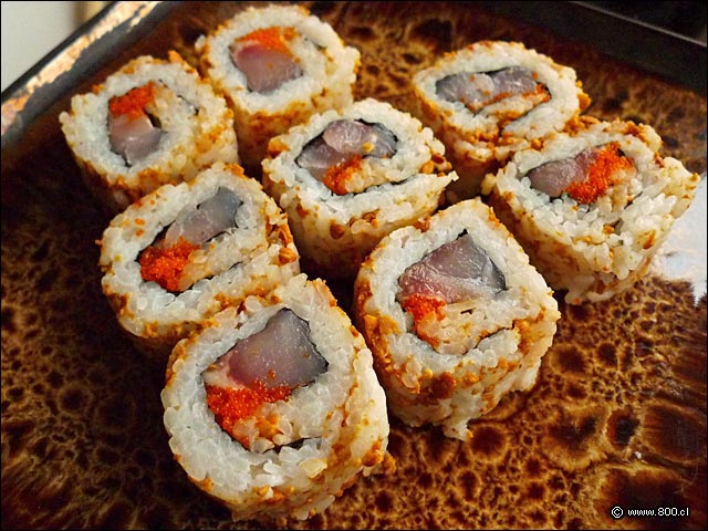 Roll Corvina Masago Almendra del Sushi Matsu - Sushi Matsu