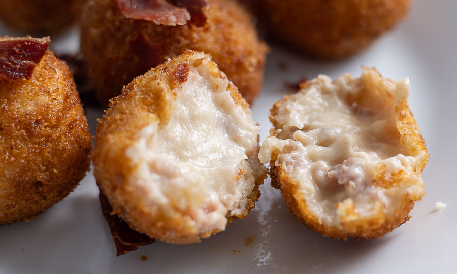 Croquetas españolas de jamn, de la buenas