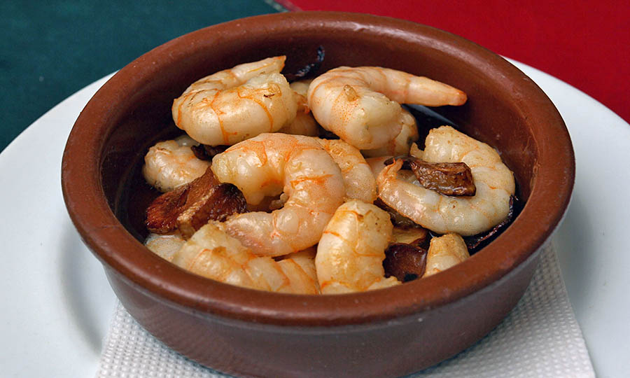 Camarones al ajillo