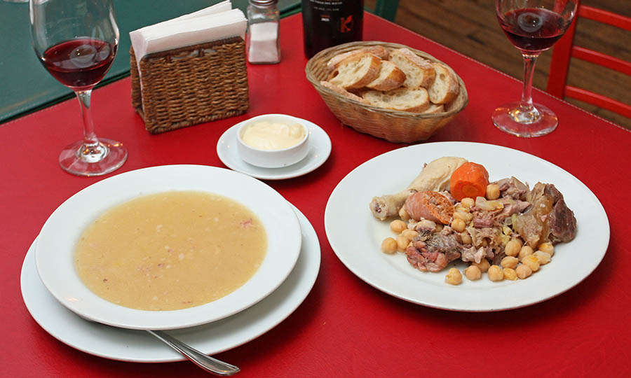 El imperdible Cocido Madrileño de La Bodeguita de Cristóbal