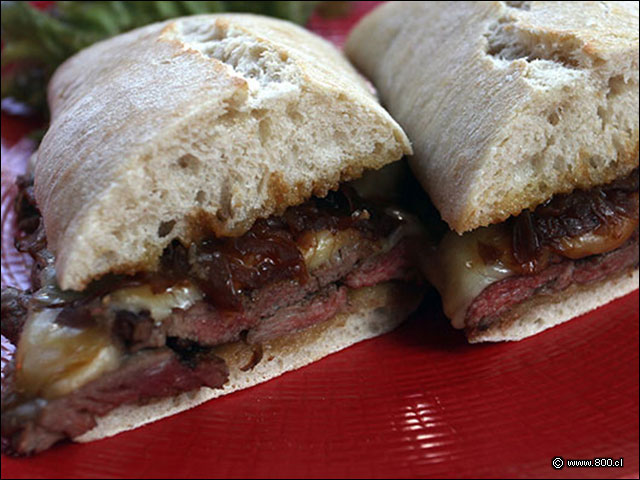Sandwiches gourmet Between Caf - Between Coffee Bar
