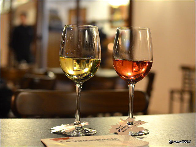 Chardonnay y Rosé - La Vinocracia