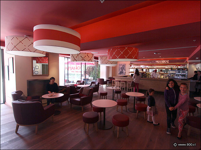 Vista general del caf al interior de Vapiano - Vapiano (Mall Parque Arauco)