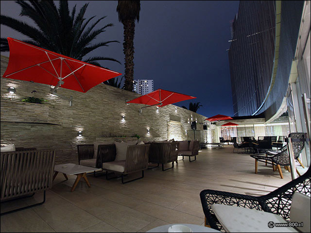 terraza interior  - Hilton Garden Inn Iquique