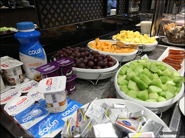 Mesn de frutas y yogurt - Hilton Garden Inn Iquique