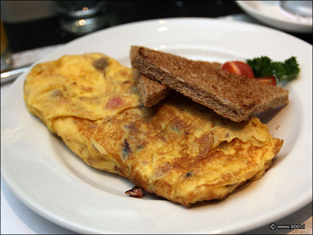 Omelette a la orden - Hilton Garden Inn Iquique