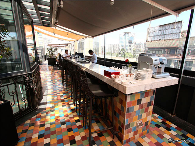Bar y barra de servicio en Restaurante Terraza K - Terraza K (de Luciano K)
