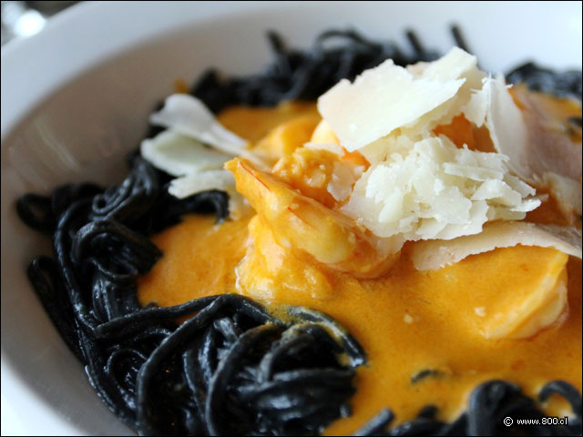 Spaguetti a la sepia de calamares con picante de camarones - Cocoa 2023 - La Dehesa