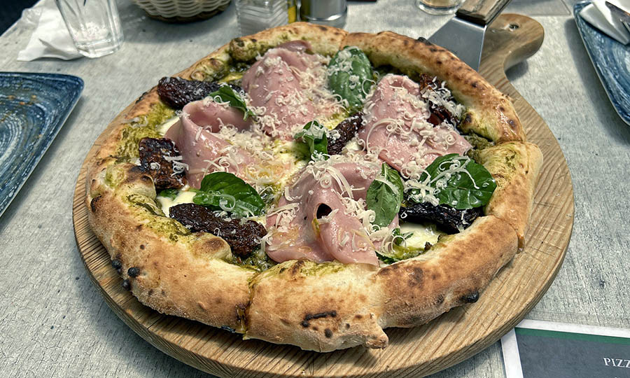 Pizza especial Don Gustavo - Pulcinella Pizzera