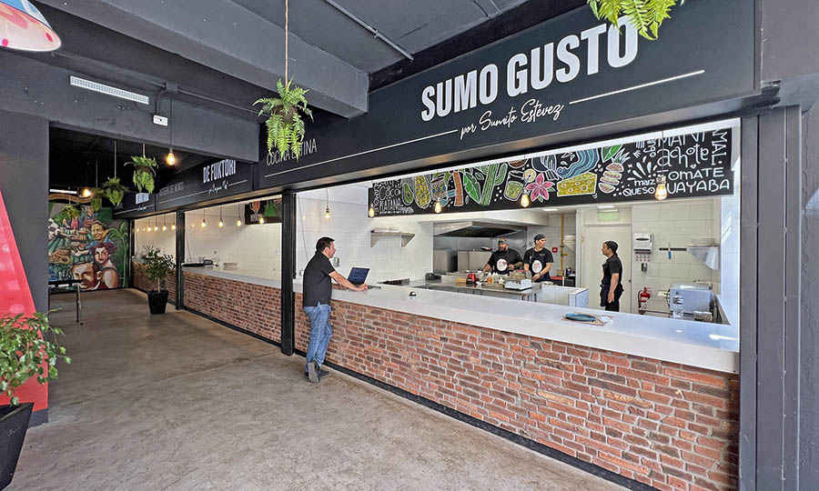 Las tres cocinas a la vista - Sabores del Patio - Patio Bellavista