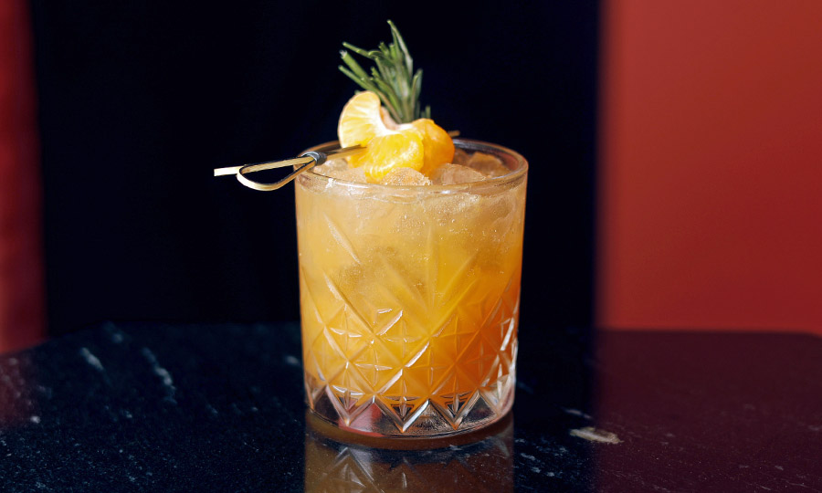Cocktail Walun  - Caoba Bar