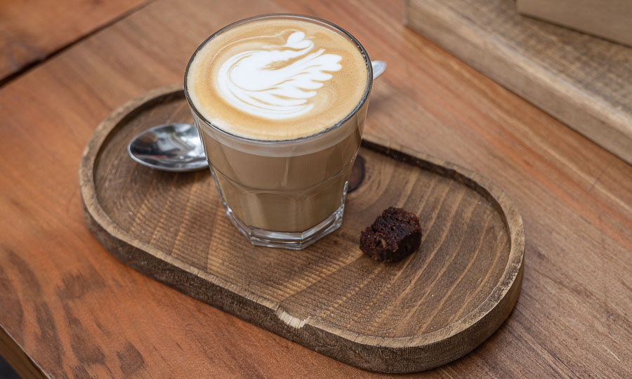 Buen Caf Flat white - Brekkie