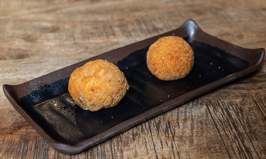 Arancini de queso y pomodoro - Pizzario - MUT