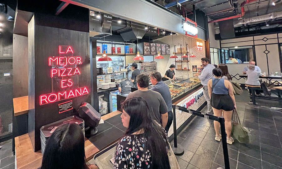 Acceso y fila de pedidos en Pizzario MUT - Pizzario - MUT