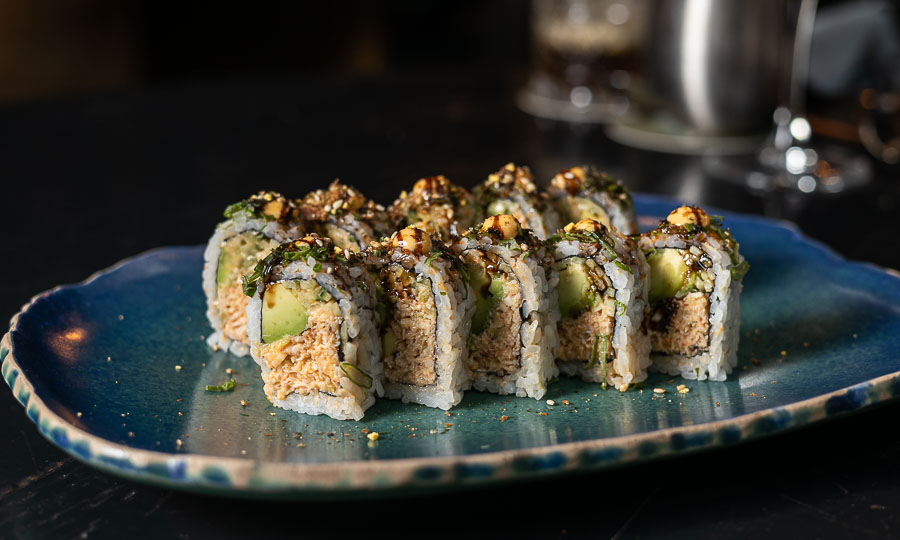 Maki roll de jaiba ahumada