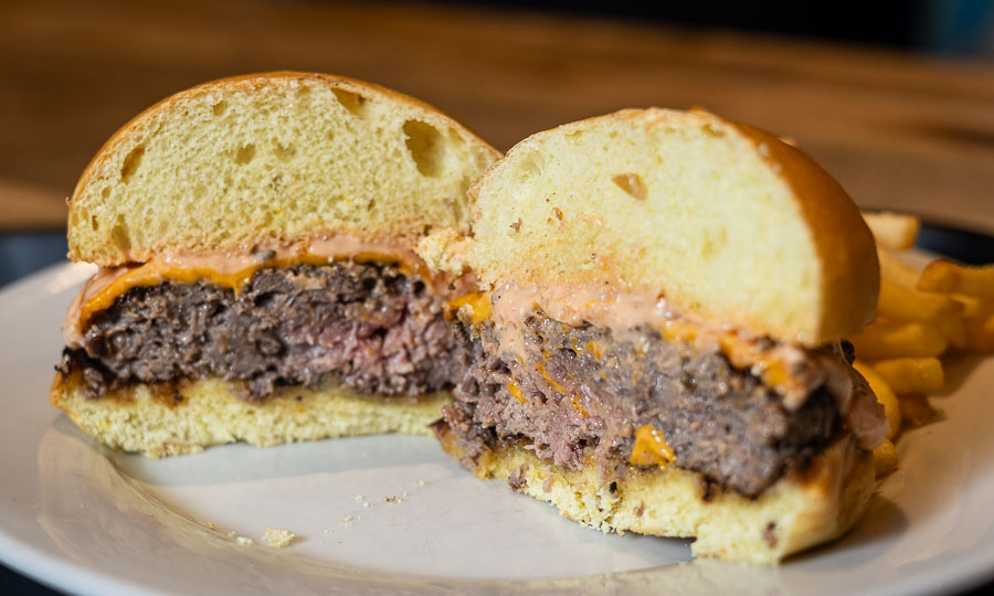 La Hamburguesa cuarto de kilo de Rienda Suelta