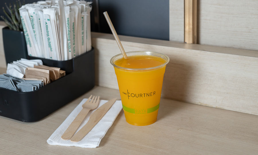 Jugo de naranja recin exprimido - The Courtner by Marriott