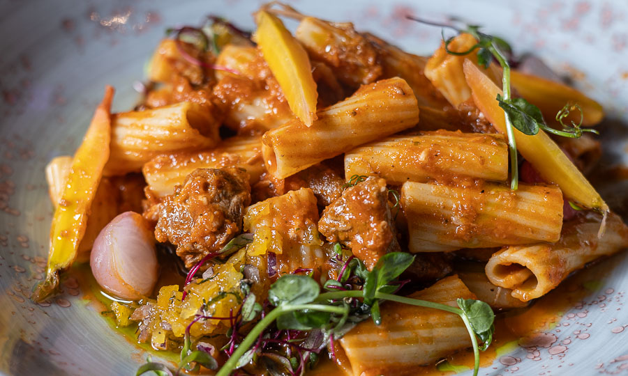 Lograda Pasta rigatoni con rag de cordero