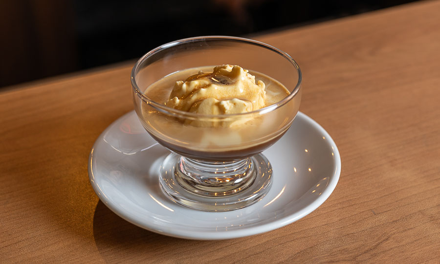 Caf affogato