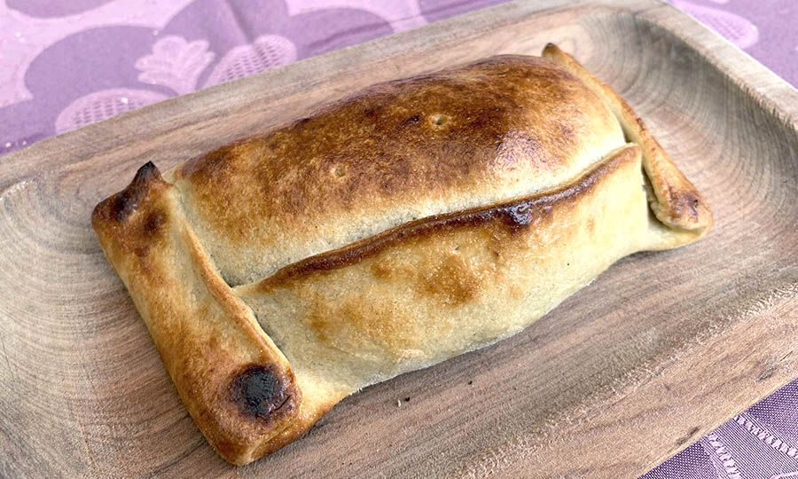 La espectacular empanada de pino chilena de La Bodeguita de Muoz