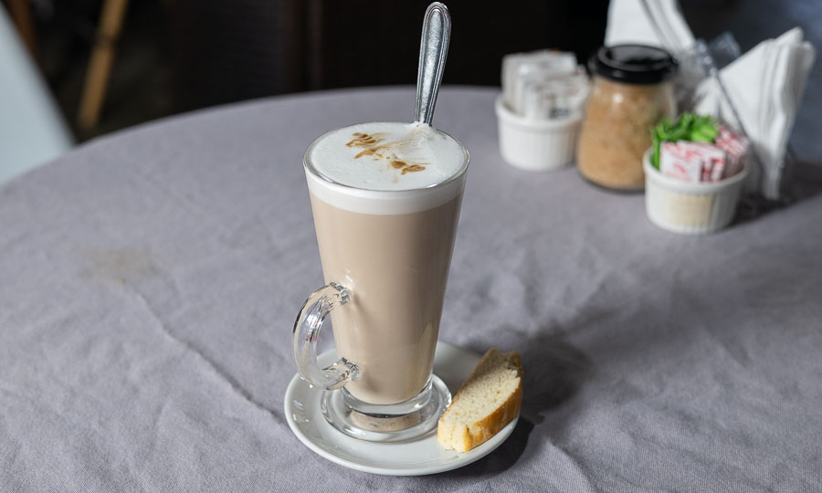 Caf Latte macchiato 