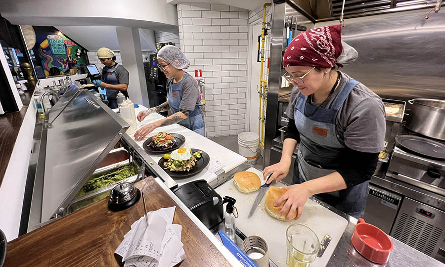 Las cocineras de Don Csar en accin