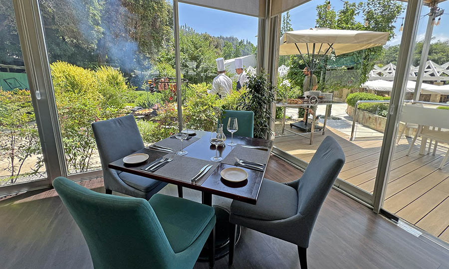 El saln interior de restaurante El Cid - El Cid Restaurant