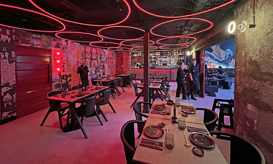 El salón interior de KATO