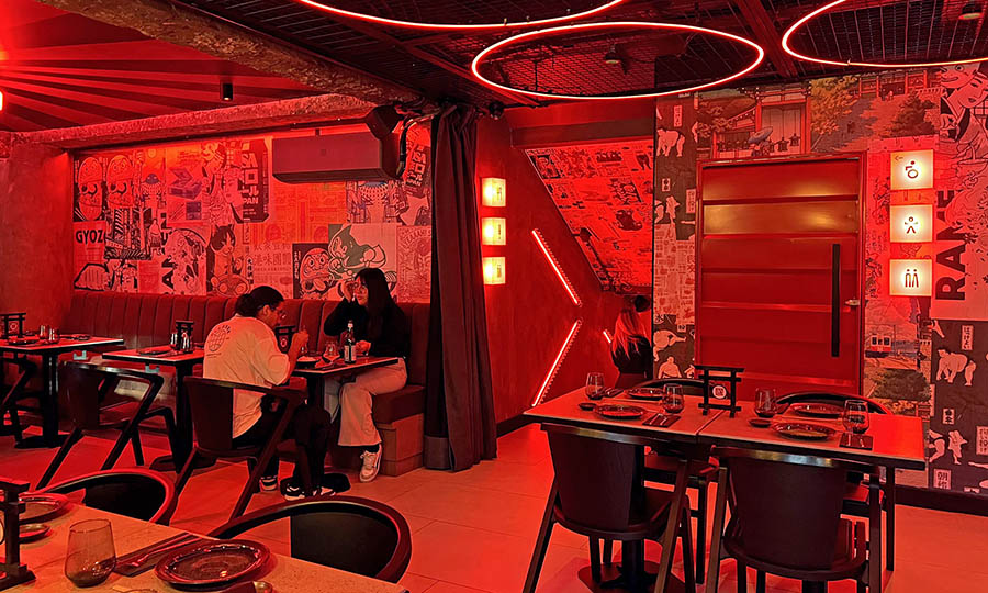 El sal�n interior de KATO - KATO Tasty Caos