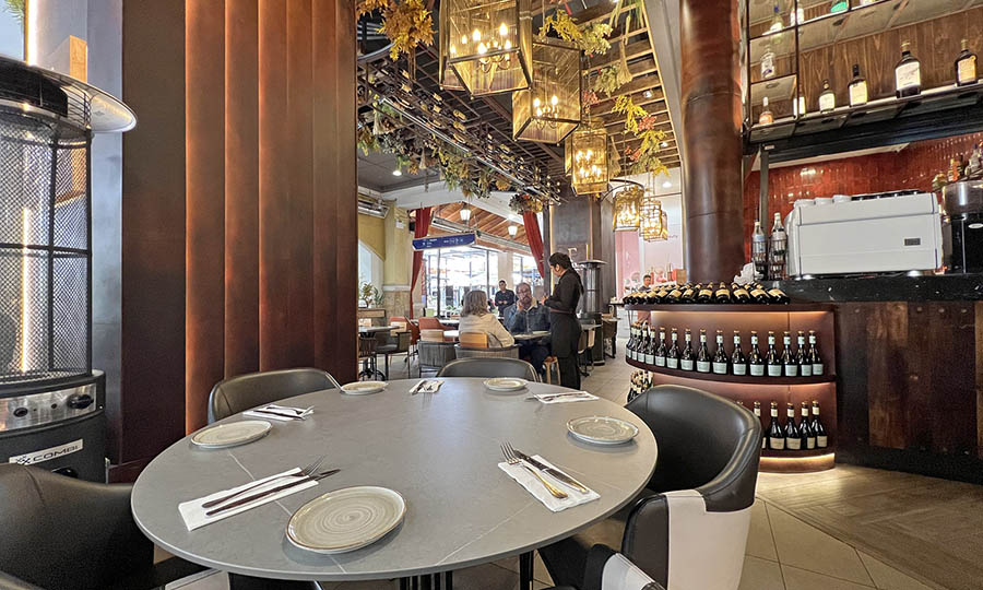 Terraza lateral de Fiamma