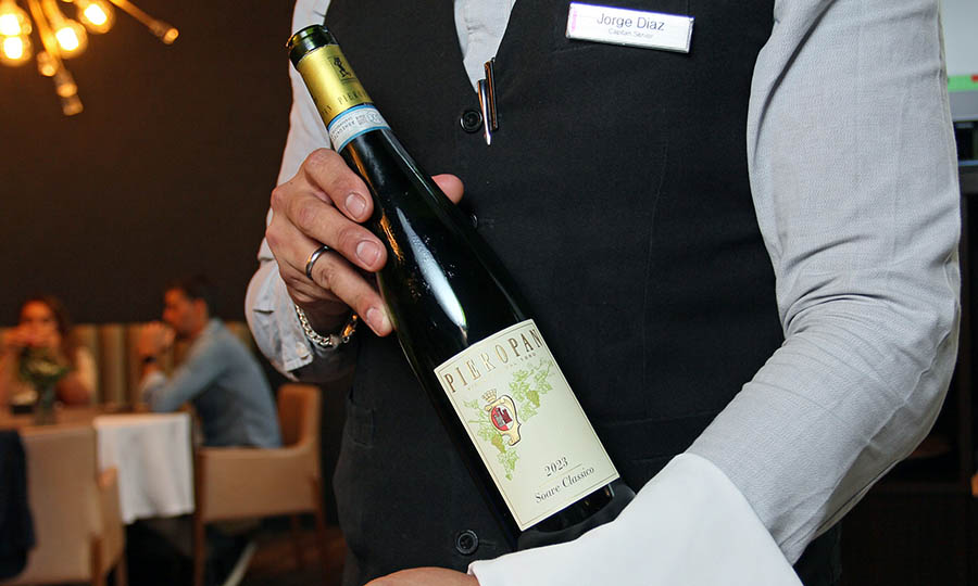 Pieropan Soave Classico Docg - Fechor�a - Hotel icon