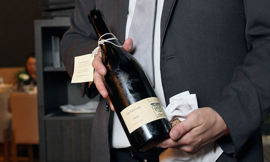 Lambrusco Fortanina La Luna - Fechor�a - Hotel icon