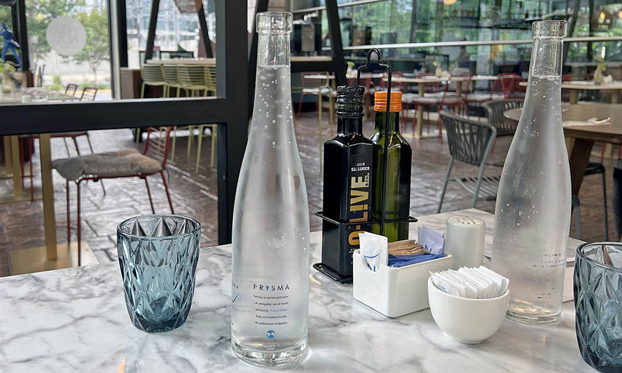 Resultado en mesa del bufet de almuerzo semanal de NUNA