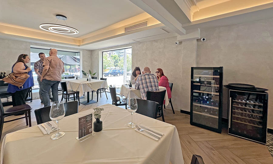 El sal�n del primer piso de Gatopardo