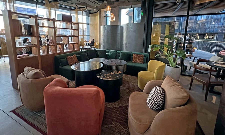 El living central de The Loft