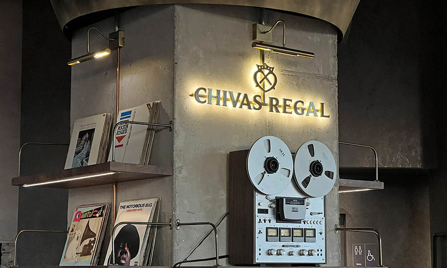 Detalles de The Loft Bar en el MUT