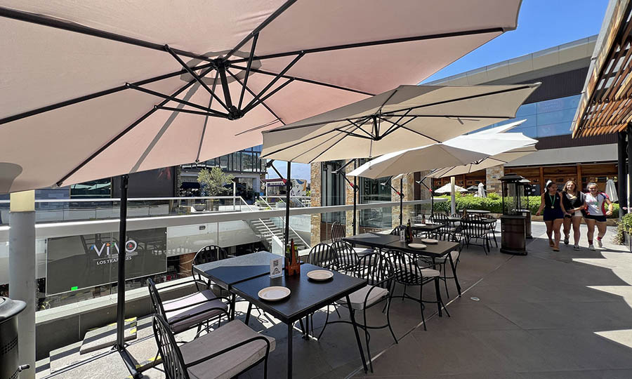 La terraza del restaurante Barrica 94 - Barrica 94 Los Trapenses