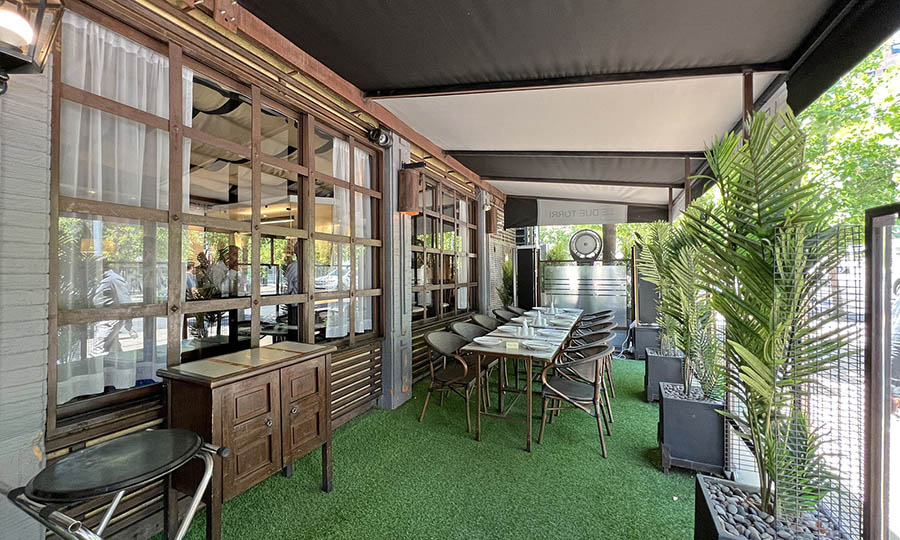 La terraza frontal de Le Due Torri en Isidora - Le Due Torri - Isidora