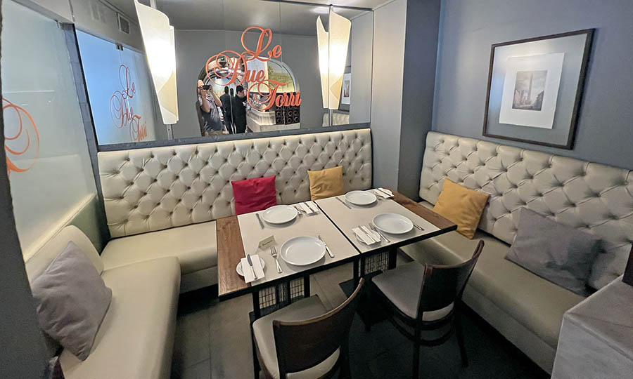 El privado saln de Le Due Torri en Isidora