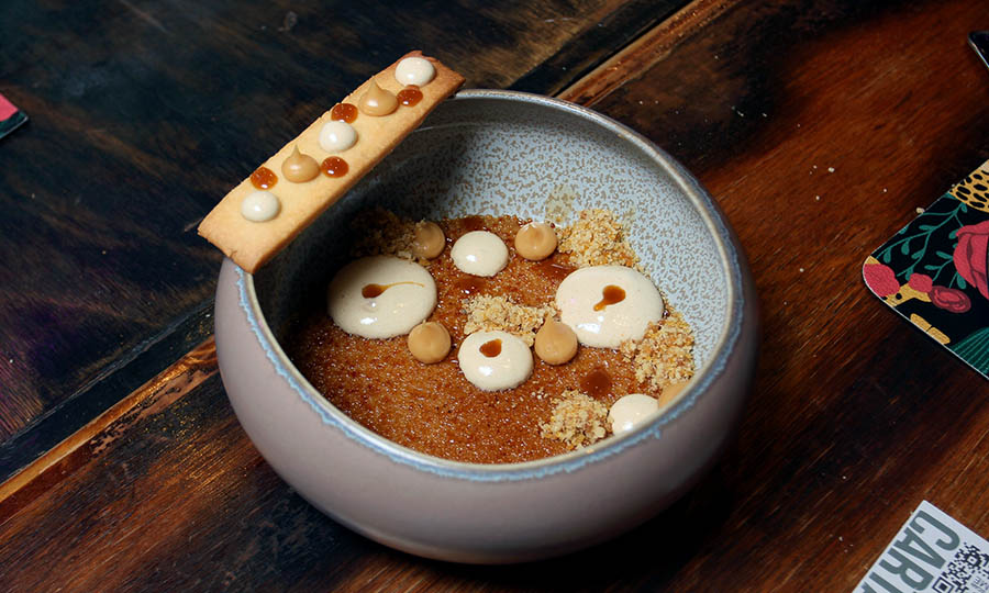 Creme brulee de l�cuma y manjar nuez - Oporto Salvaje