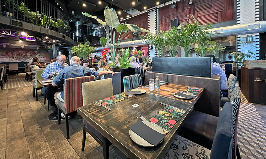 El sal�n central Oporto Salvaje - Oporto Salvaje