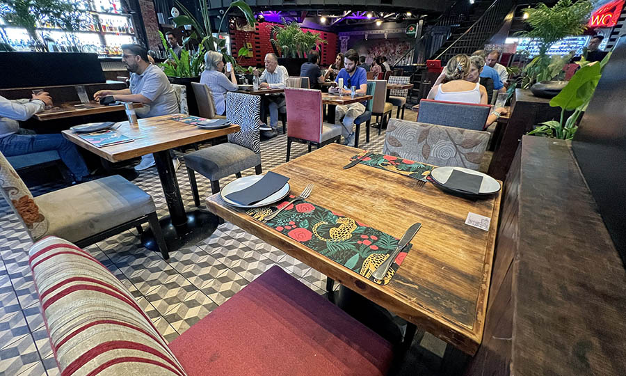 El sal�n central Oporto Salvaje - Oporto Salvaje