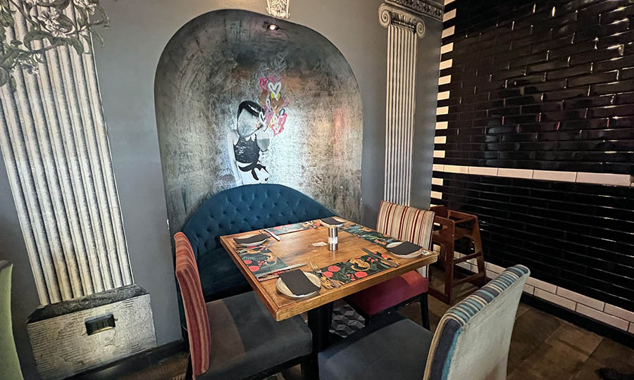 El sal�n lateral Oporto Salvaje - Oporto Salvaje