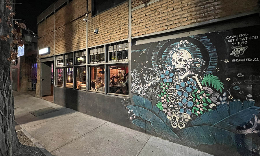 Fachada de El Sindicato en calle Mallinkrodt